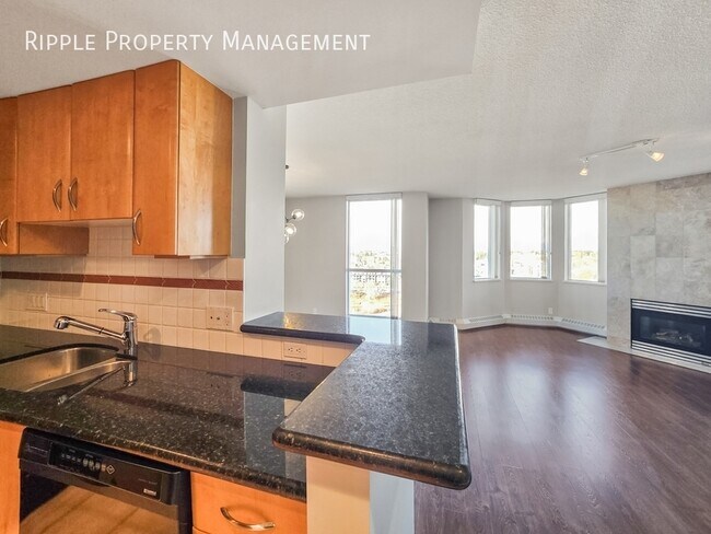 Photo - Fantastic 2 Beds+ Den, 2 Baths Apartment/Condo | No Pets Allowed Unit 1401