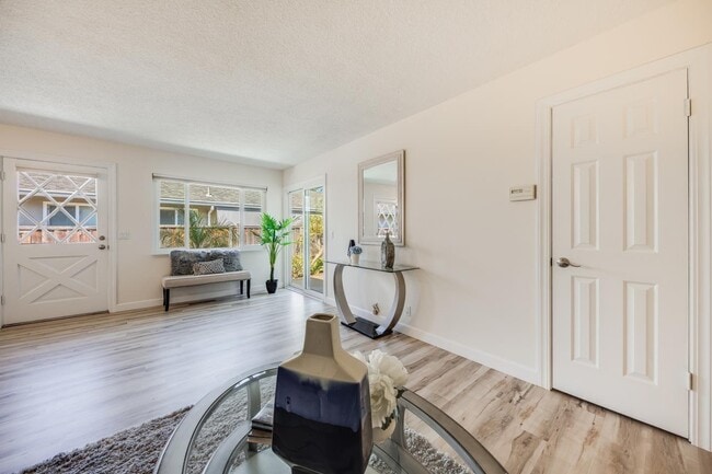 Photo - 934 Goodwin Ave