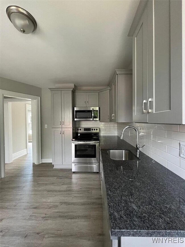 Photo - 355 Plymouth Ave