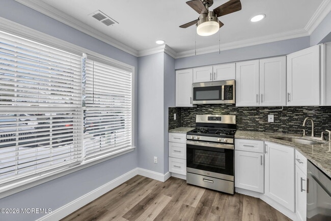 Photo - 401 Hampton Ct Unit 15-7