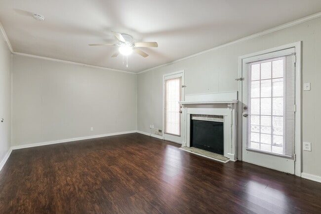 Photo - 1201 Valerie Woods Dr