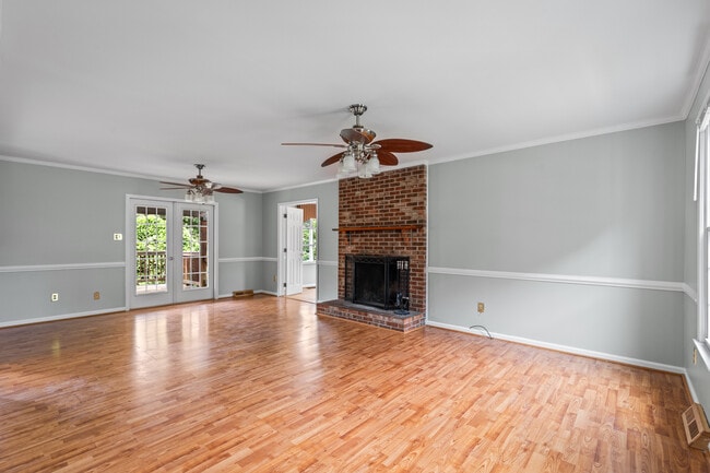 1114 Collingwood Dr