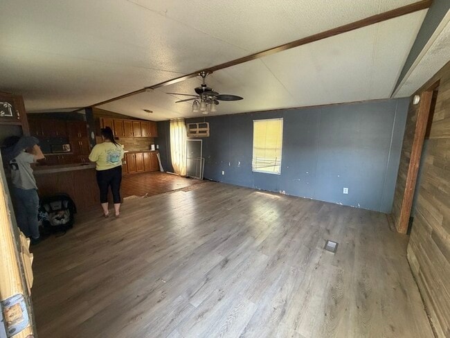 Photo - 157 Goodlett Dr