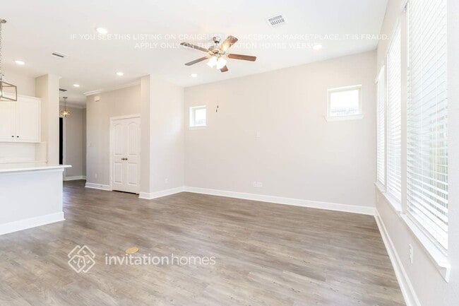 Photo - 813 Parkside Dr