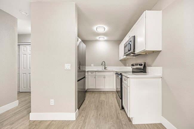 Chamoune Senior Apartments