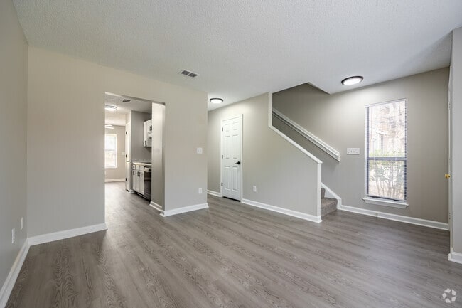 2BR, 2.5BA - 1050SF