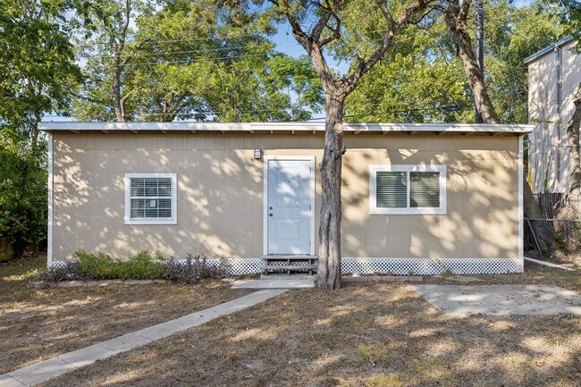 Photo - 118 Frederick St