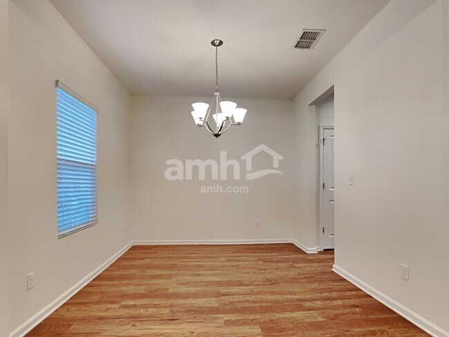 Photo - 8184 Radican Rd