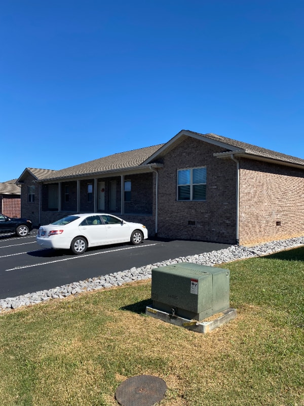 Photo - 121 St George Ln