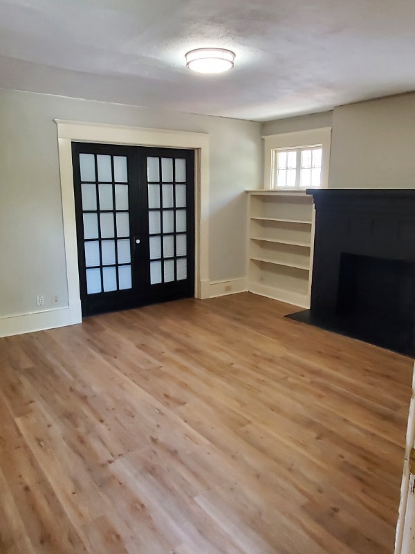 Photo - 1018 Hemphill Ave NW