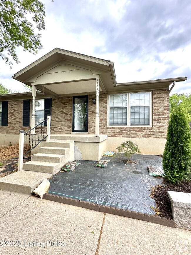 Building Photo - 6203 Lynnchester Dr Rental