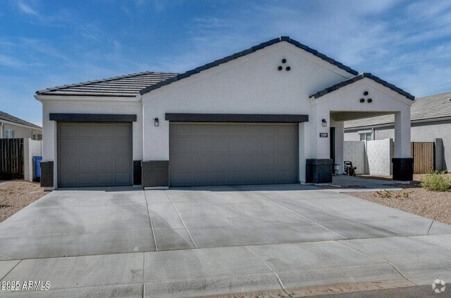 Building Photo - 5209 W San Gabriel Ave Rental