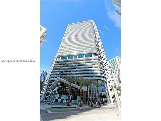Building Photo - 1300 Brickell Bay Dr Unit 2500