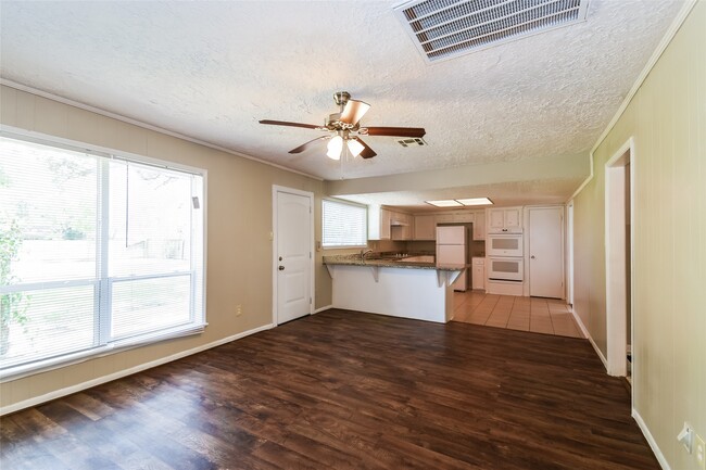 Photo - 2422 Hilton Head Dr