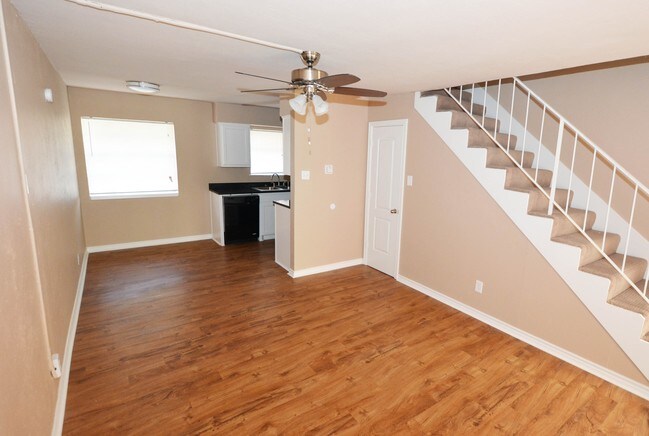 Oak Ridge Apartments