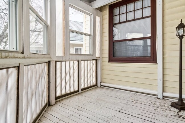 Photo - 69 Williams St