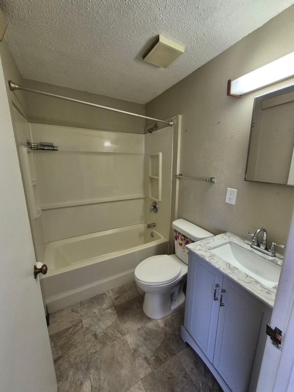 Photo - 301 N Riverfront Dr Unit 304
