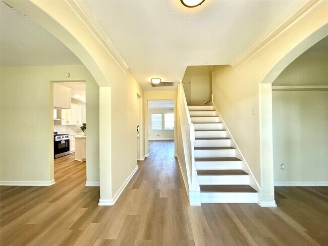 Photo - 16642 Village View Trail