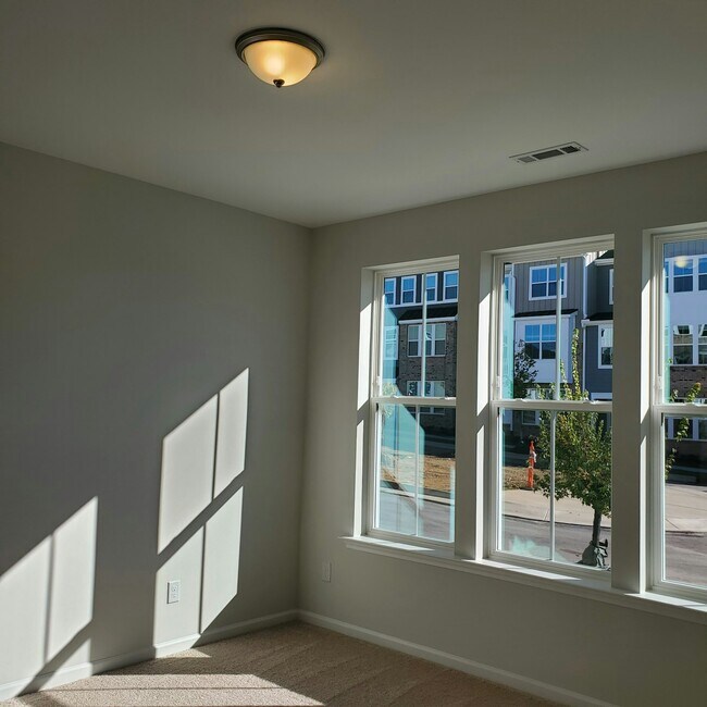 Photo - 103 Hickory Plns Rd