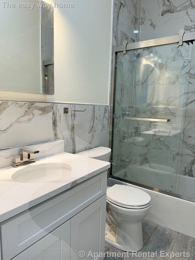 Photo - 32 Putnam Ave