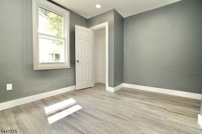Photo - 1012 Sanford Ave
