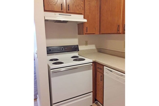 Photo - CAMBRIDGE POINTE