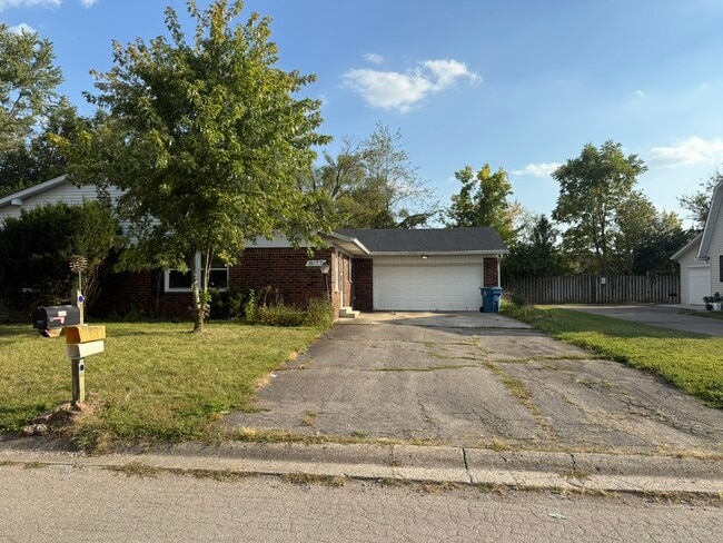 Photo - 8175 Old Farm Ln