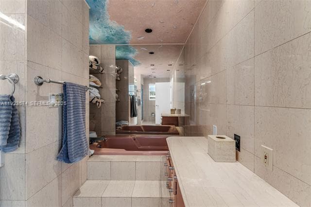 Photo - The Executive Condo Unit 11E