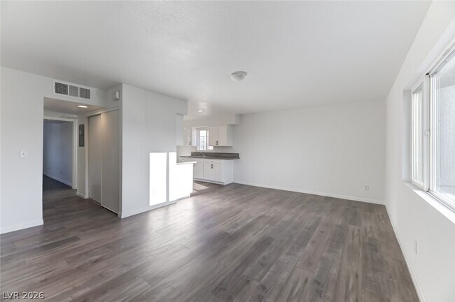 Photo - 29 Gold Bar Ct