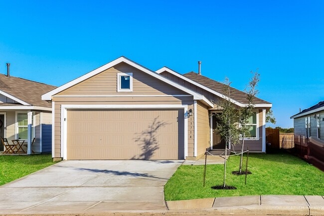 Photo - 13811 Weir Pl