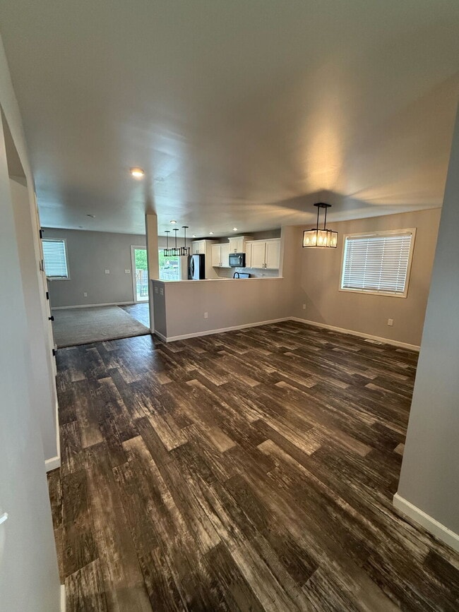Photo - Spacious 4-Bedroom Home with 3 Full Baths in Swartz Creek
