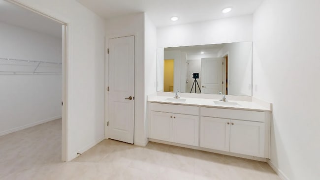 Photo - 3530 NE 21st Ave