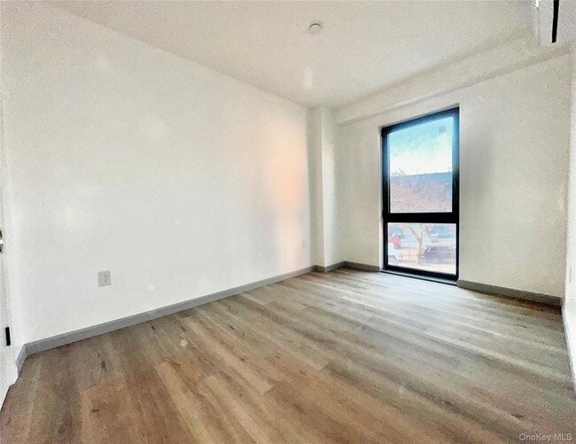 Photo - 70-25 Queens Blvd Unit 3L