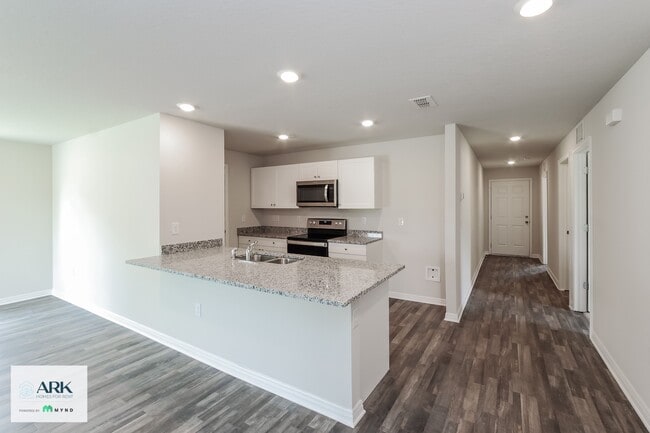 Photo - 139 River Hl Dr