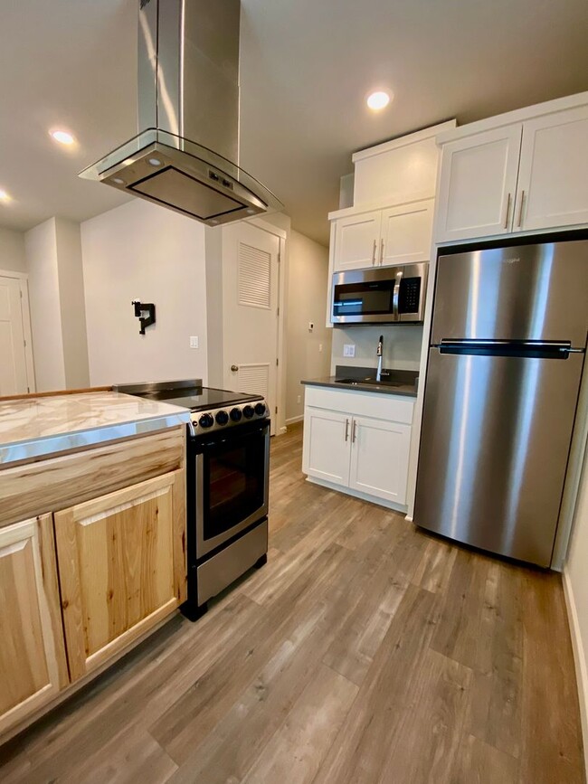 Photo - Cute and Cozy ADU in SW Redmond! House