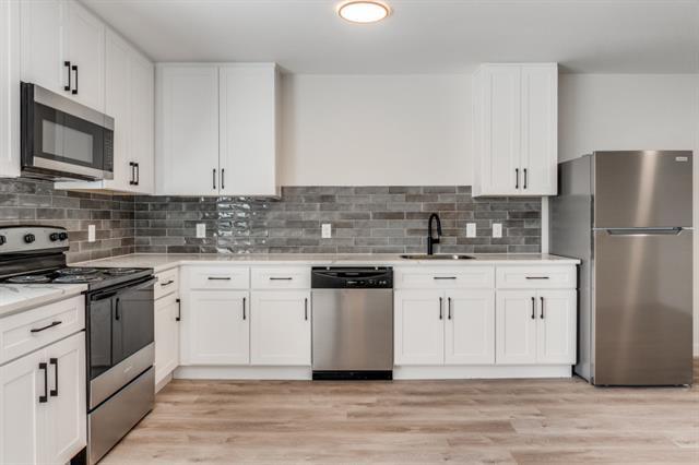 Photo - 5917 Gaston Ave Unit 115