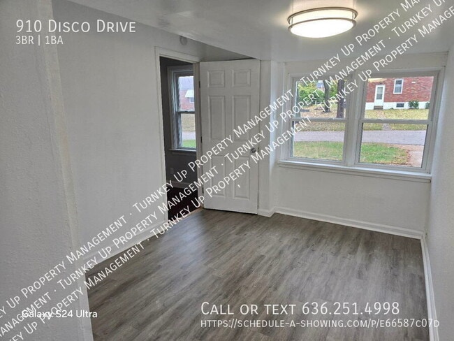 Photo - 910 Disco Dr
