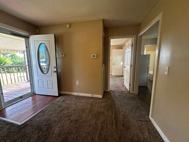 Photo - Two Bedroom-One Bath for rent in Morristown