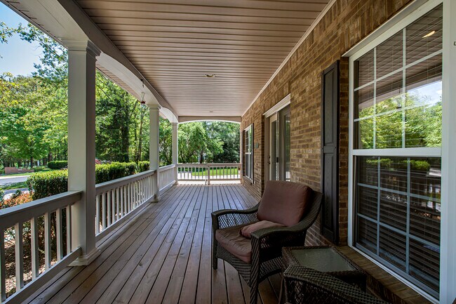 Photo - 111 Waynoka Ln