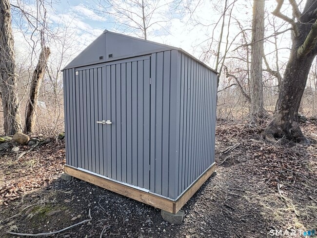 Photo - 80 Balaban Rd Unidad A/on Right