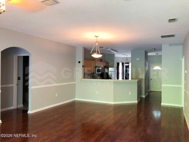 Photo - 5663 Greenland Rd