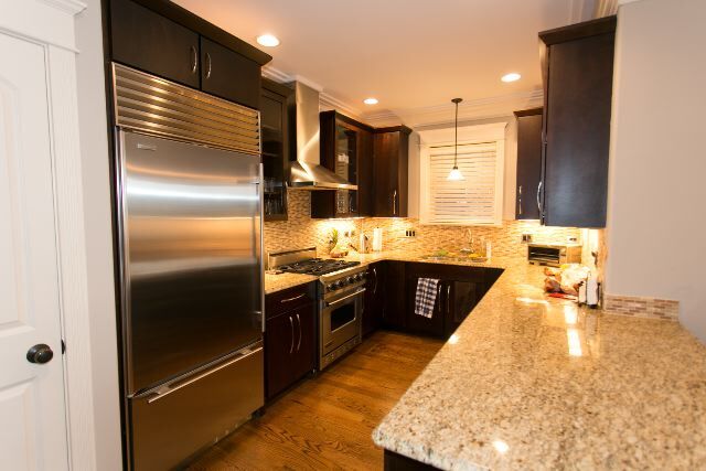 Building Photo - 841 W Buckingham Pl Unit J00P