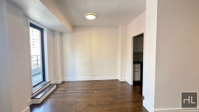 EAST 63 STREET - EAST 63 STREET Apartment Unit PHC00