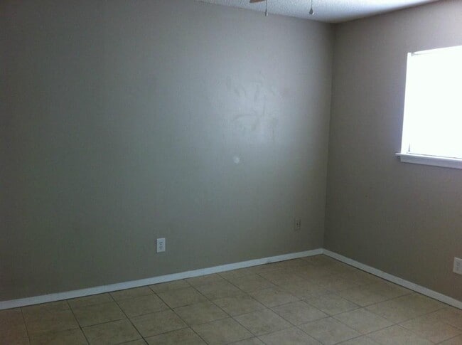 530 W Hopkins St Unit C