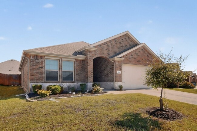 Photo - Adorable Home in Camden Park-Farmersville ISD!