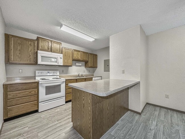 Building Photo - Creekstone Falls Rental