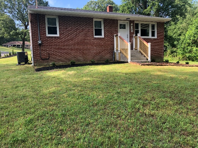 Building Photo - 430 Grovers Turn Rd Rental