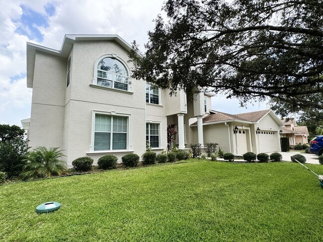 Photo - St. Cloud 4 Bedroom, 4 Bathroom Pool Home with Lake View