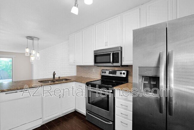 Building Photo - 4354 N 82nd St Unit #133 Rental