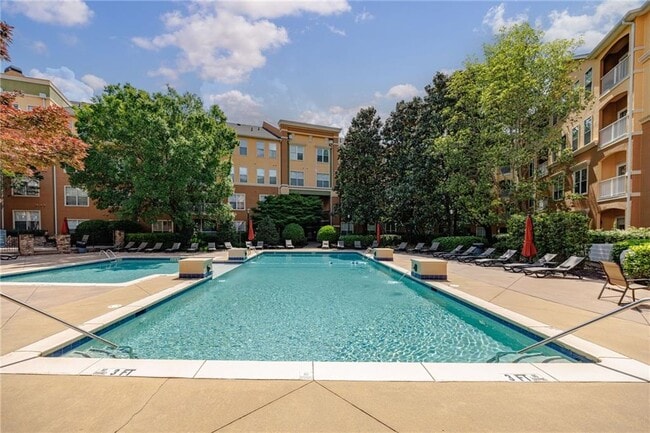 Building Photo - 10 Perimeter Summit Blvd Unit 3102
